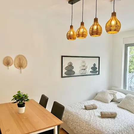 Rooftop Apartment With Balcony & Free Parking Wenen Buitenkant foto