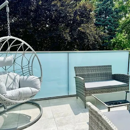 Rooftop Apartment With Balcony & Free Parking Wenen Buitenkant foto